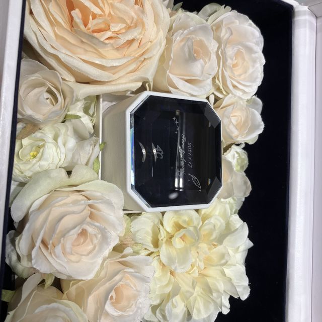 【4℃ BRIDAL(ヨンドシーブライダル)の口コミ】 最後の2、3候補まで絞った時に最終的な決定打になったのは婚約指輪との相…