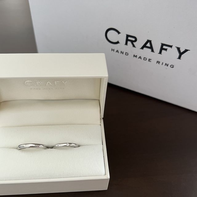 【CRAFY(クラフィ)の口コミ】 飽きず、いつまでもつけていられるように、シンプルなデザインにしました…