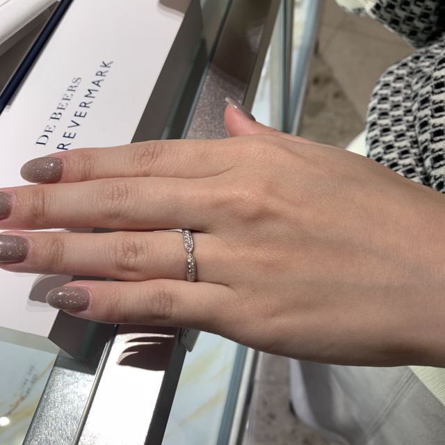 【FOREVERMARK(フォーエバーマーク)の口コミ】 ダイヤモンドの卸会社のためダイヤモンドの質もよく、なにより価格が他の…