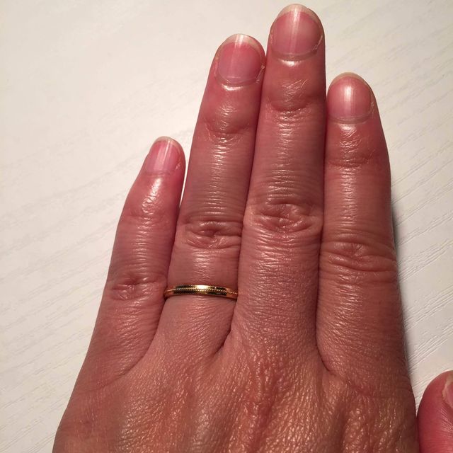 【ヴァンドーム青山(VENDOME AOYAMA)の口コミ】 指が太いので、指輪は細くてシンプルのものにしようと思っていました。で…