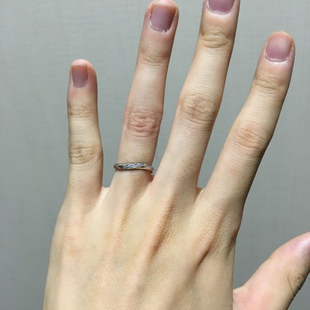 【アイプリモ(I-PRIMO)の口コミ】 初めは細いラインの指輪が気に入っていたのですが、店員さんから歳を重ね…