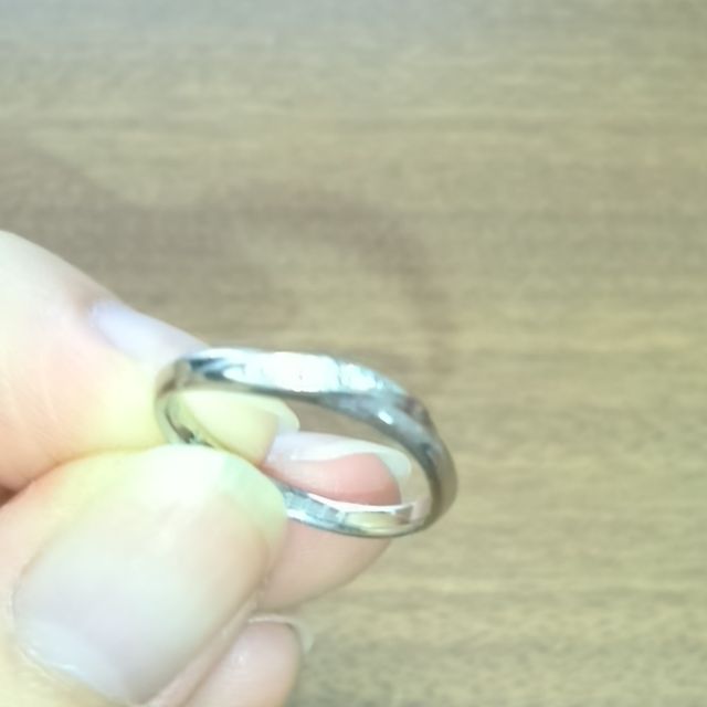 【アイプリモ(I-PRIMO)の口コミ】 デザインがとても気に入りました。個人的に婚約指輪はいらないと思ってい…