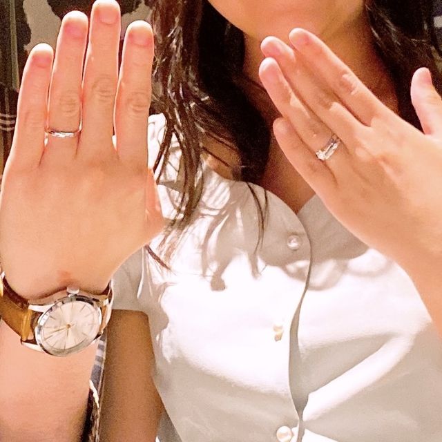 【エクセルコダイヤモンド(EXELCO DIAMOND)の口コミ】 他の指輪屋さんも行きましたが、着け心地とウェーブの形でお互い納得のい…