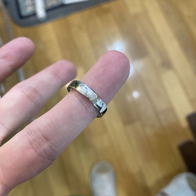 【銀座ダイヤモンドシライシの口コミ】 決め手はずばり接客です。
銀座で10軒くらいみるつもりだったのですが、シ…