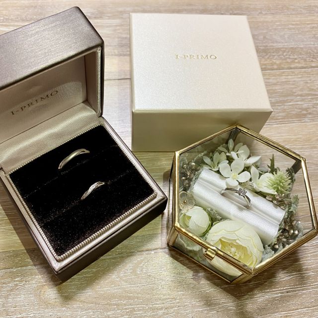 【アイプリモ(I-PRIMO)の口コミ】 1番の決めてはデザイン。ウェーブで、新婦側は控えめにダイヤモンドがあし…