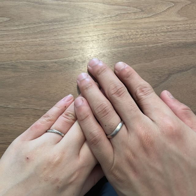 【出雲結(いずもゆい)の口コミ】 
デザインがとても良かったです！！！！
シンプルすぎると思いきや、、ゴ…