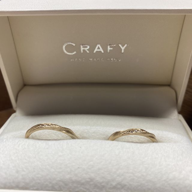 【CRAFY(クラフィ)の口コミ】 これまで、お店で売っている指輪は、美しくて素敵だけど、どこか物足りな…