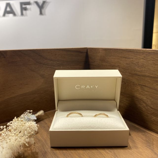 【CRAFY(クラフィ)の口コミ】 これまで、お店で売っている指輪は、美しくて素敵だけど、どこか物足りな…