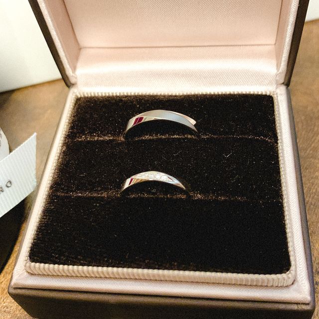 【アイプリモ(I-PRIMO)の口コミ】 リング全体にカット加工がされていて、どの面でも素敵に見えます！気分に…