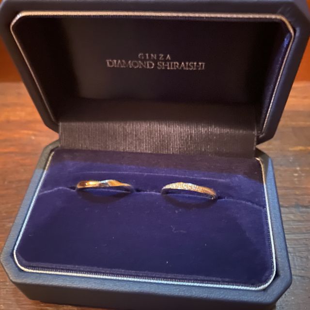 【銀座ダイヤモンドシライシの口コミ】 デザインが可愛いくて、大人っぽい、毎日つけても飽きがこないと思いまし…