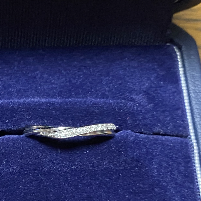 【銀座ダイヤモンドシライシの口コミ】 ダイヤモンドシライシさんの指輪のデザインで気にいるものが多くあり、ダ…