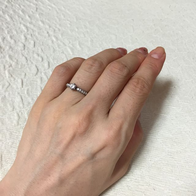 【Princess Bijou(プリンセス・ビジュー)の口コミ】 数店舗まわった後この指輪に出会いました。お値段にビックリしたのと、可…