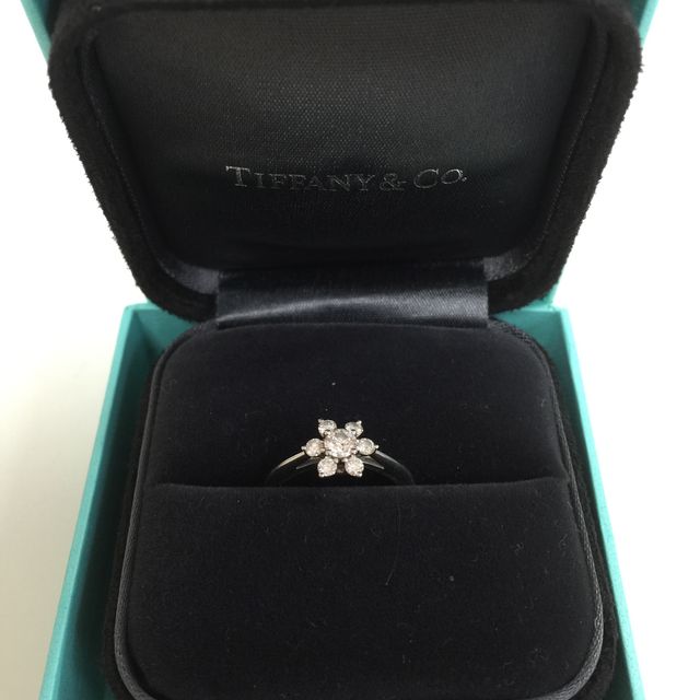 【ティファニー(Tiffany & Co.)の口コミ】 ずっと婚約指輪といえば、ティファニー！と憧れを持っていました。それを…