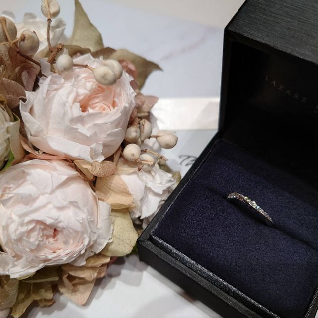 【ラザール ダイヤモンド(LAZARE DIAMOND)の口コミ】 他のブランドを沢山見て回った中で
世界三大カッターズブランドのラザール…