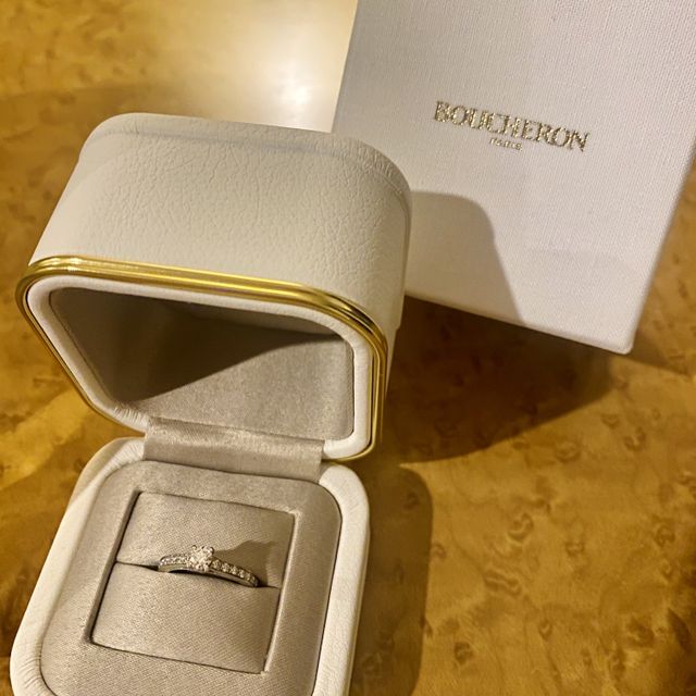 【ブシュロン(BOUCHERON)の口コミ】 結婚指輪がショーメで、それに合う婚約指輪を探していました。またthe婚約…