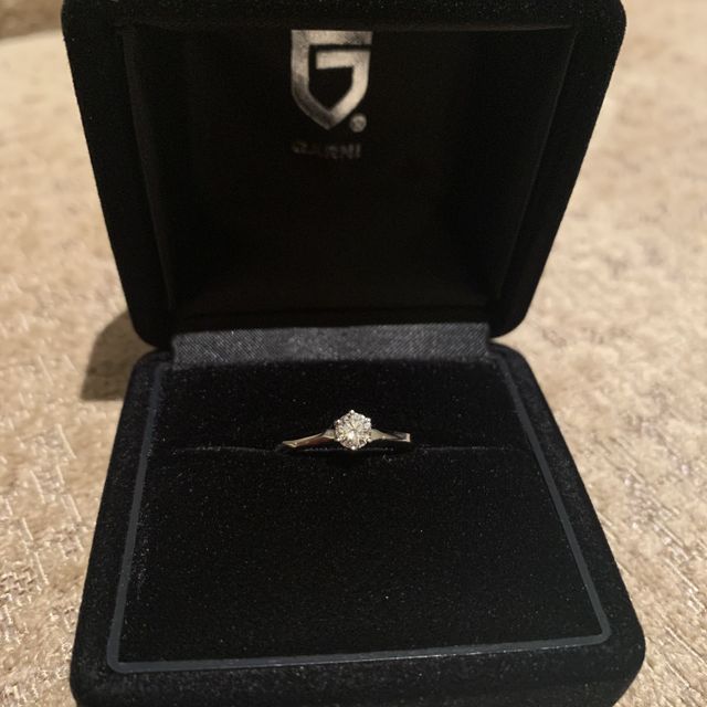 【GARNI(ガルニ)の口コミ】 BlessRingMプラチナにしました。おしゃれなカットがあり他とかぶらないデ…