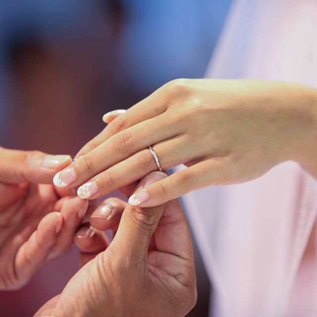 【俄(にわか)の口コミ】 日本のブランドの指輪が良いと私と夫の意見が一致していたので、
日本ブラ…