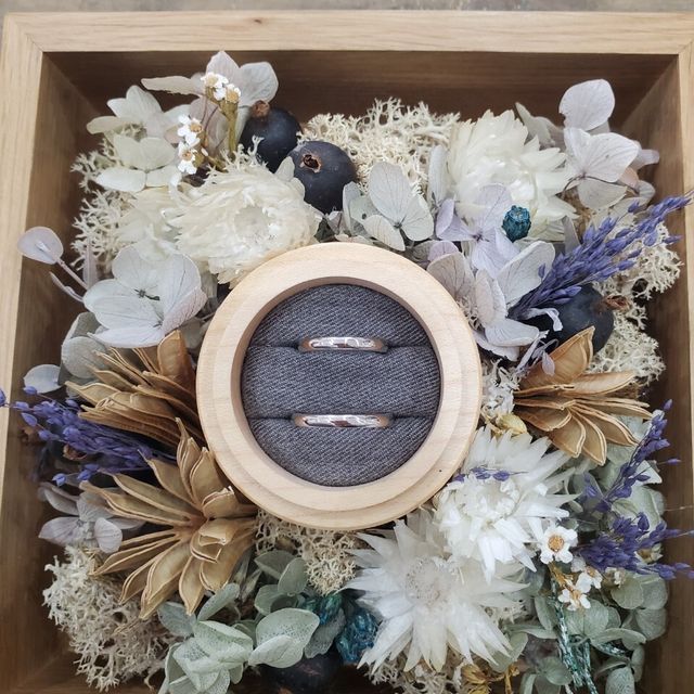 【鎌倉彫金工房の口コミ】 お店で買うより低価格で購入でき、2人でお互いの指輪作成し合い、思い出作…