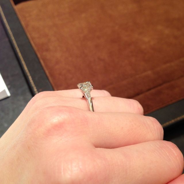 【グラフ(GRAFF)の口コミ】 ダイヤモンドのカットがとっても綺麗でした！
さすが、２１世紀のキングオ…