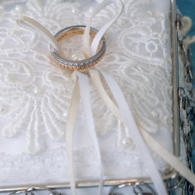 【ブシュロン(BOUCHERON)の口コミ】 私はシンプルでシルバーの結婚指輪はみんなと同じで絶対に嫌で、可愛くて…