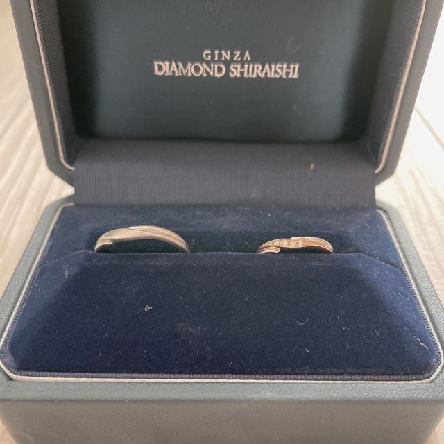 【銀座ダイヤモンドシライシの口コミ】 他の人と同じような指輪は避けたく、個性的な形の指輪を探しました。今回…