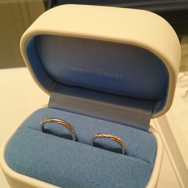 【銀座ダイヤモンドシライシの口コミ】 中央に散りばめられたダイヤモンドが派手すぎず、かわいいデザインでした…