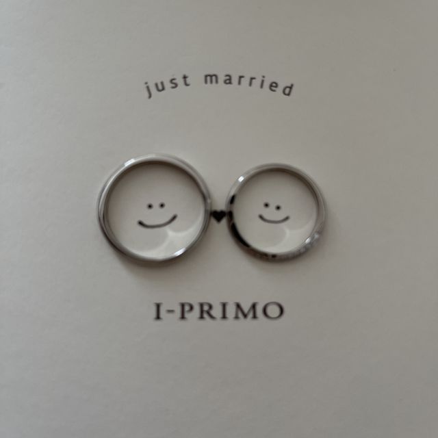 【アイプリモ(I-PRIMO)の口コミ】 たくさん指輪の種類がある中でシンプルめのデザイン且つ動きがあるデザイ…