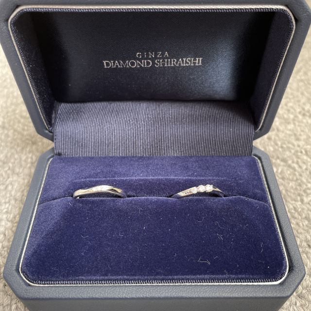 【銀座ダイヤモンドシライシの口コミ】 ネットで自分好みの指輪をみており、何店舗か実物を見に行きました。
こち…