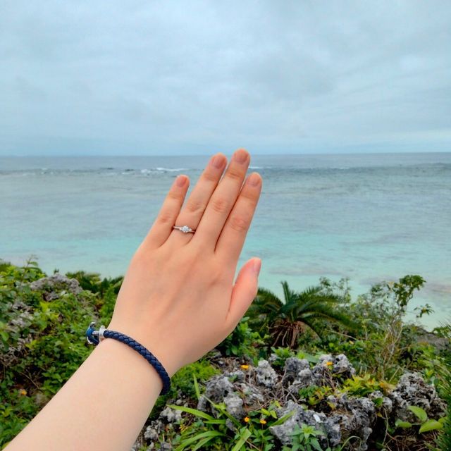 【銀座ダイヤモンドシライシの口コミ】 ダイヤモンドも一つずつ見比べて自分で決めることができたので納得の行く…