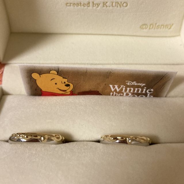 【ケイウノ ブライダル(K.UNO BRIDAL)の口コミ】 カタログを見て一目惚れしました。
ハチミツのデザインが可愛く、そこにダ…