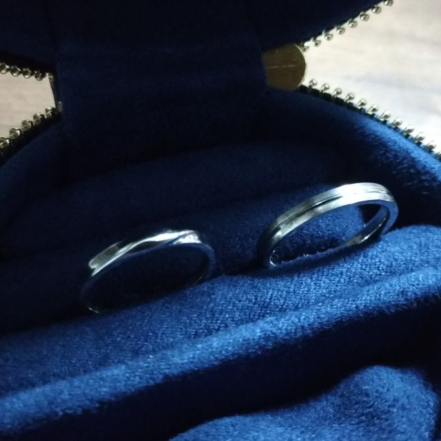 【銀座ダイヤモンドシライシの口コミ】 自分たちが求めるデザインを多くご提案いただき、満足するデザインの指輪…