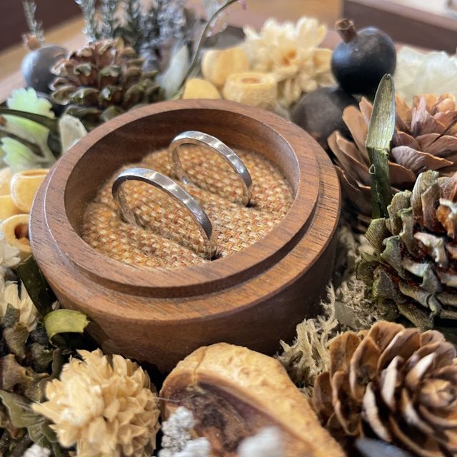 【鎌倉彫金工房の口コミ】 当日持ち帰りができることが何よりでした。
どうしても結婚指輪が必要なイ…