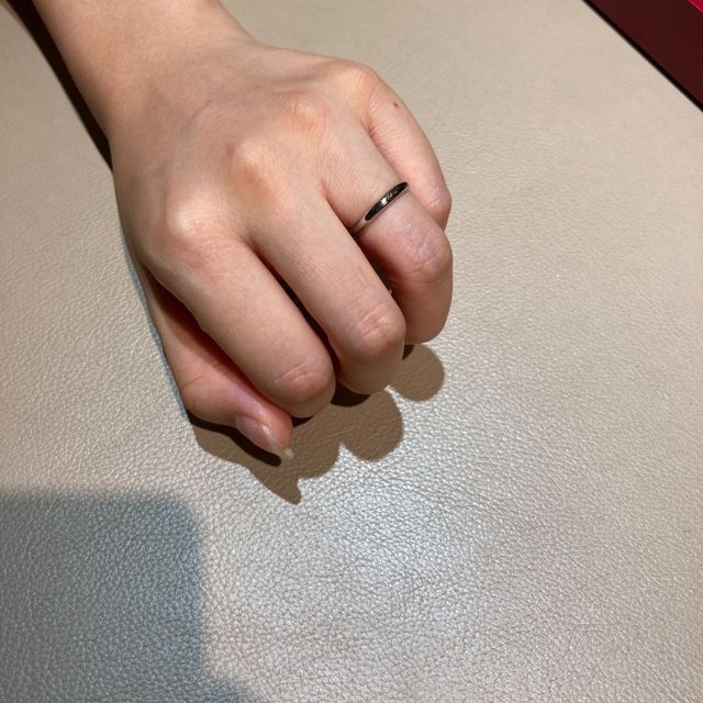 【カルティエ(Cartier)の口コミ】 元々はシンプルなものが良いと思っていましたが、ハーフエタニティのリン…