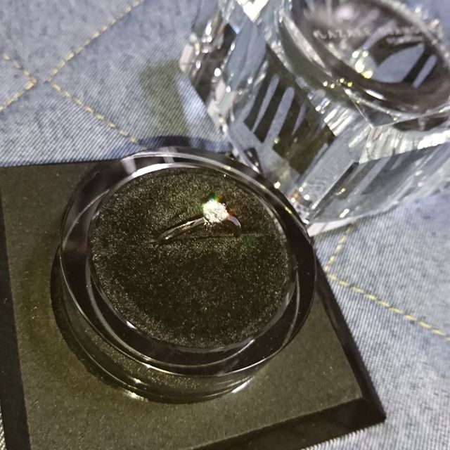 【ラザール ダイヤモンド(LAZARE DIAMOND)の口コミ】 手に馴染むようなデザインで、しっくりとくる感じで指輪だけが浮かないよ…