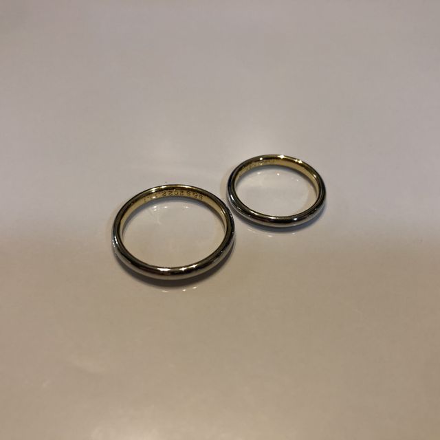 【ケイウノ ブライダル(K.UNO BRIDAL)の口コミ】 材質はプラチナで探していました。最初はダイヤが付いてるもので探してい…