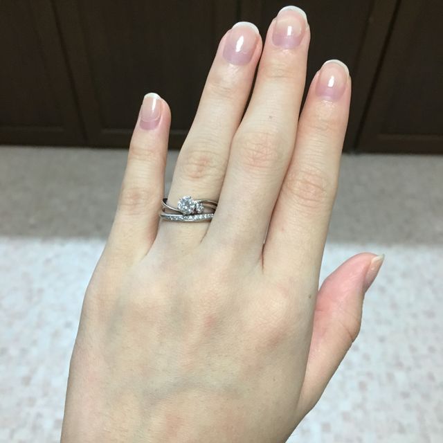 【AFFLUX(アフラックス)の口コミ】 初めて見た時からずっと気になっていて、たくさん検討する中でも、この指…