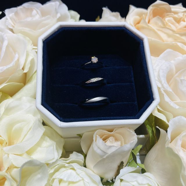 【4℃ BRIDAL(ヨンドシーブライダル)の口コミ】 ダイヤモンドのクオリティと指に馴染むデザインで選びました
ダイヤモンド…