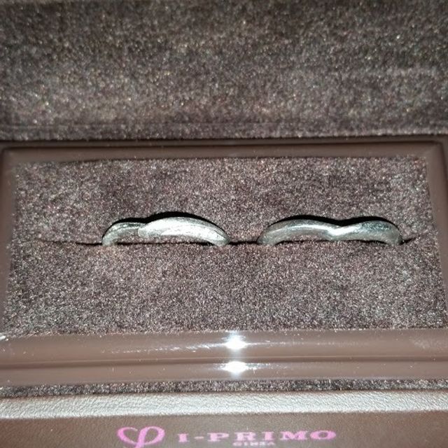 【アイプリモ(I-PRIMO)の口コミ】 ずっと身に付ける物なので、指にフィットするシンプルな指輪が良かったで…