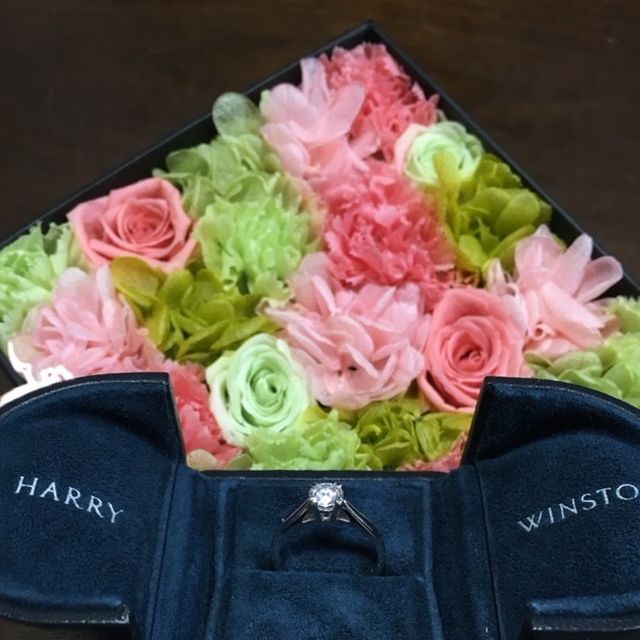 【ハリー・ウィンストン(Harry Winston)の口コミ】 シンプルなソリティアタイプのリングを探しておりました。何よりも宝石の…