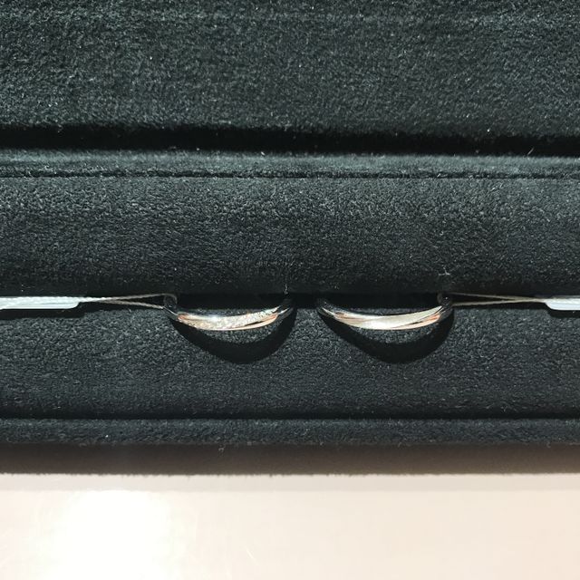 【TRECENTI(トレセンテ)の口コミ】 女性用の指輪は、どの角度から見てもキラキラしていて可愛い。内甲丸のた…