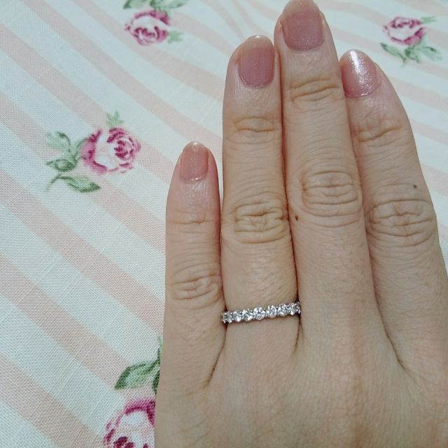 【4℃ BRIDAL(ヨンドシーブライダル)の口コミ】 結婚指輪はハーフエタニティと決めていたので、いろんなブランドを見てま…