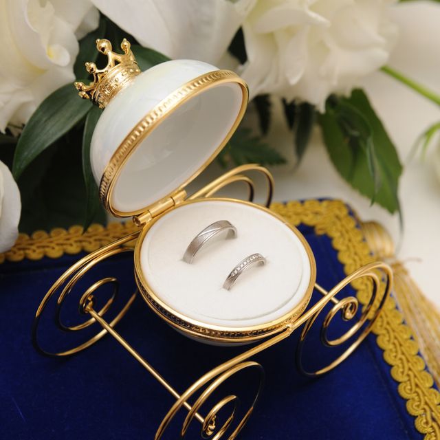 【CHARMY(チャーミー)の口コミ】 半年前からホームページで指輪の画像を検索していて、「太めでシンプル、…