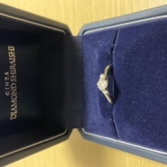 【銀座ダイヤモンドシライシの口コミ】 ウェーブデザインで、ダイヤモンドが主張しすぎないものを探していました…