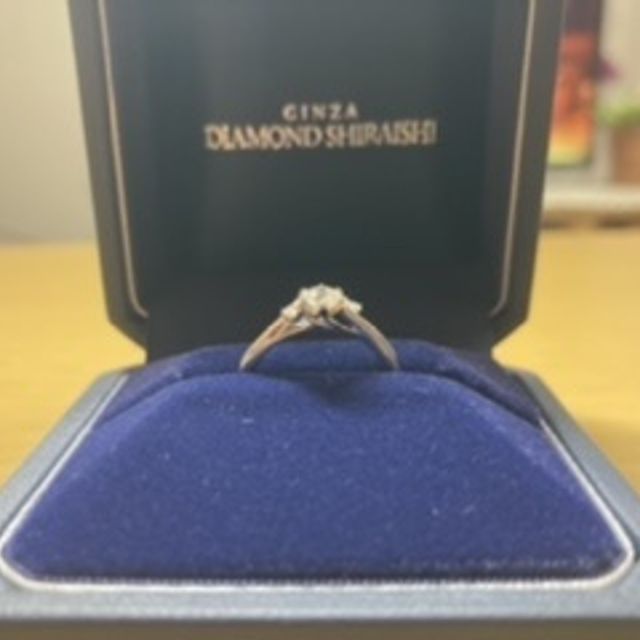 【銀座ダイヤモンドシライシの口コミ】 ウェーブデザインで、ダイヤモンドが主張しすぎないものを探していました…