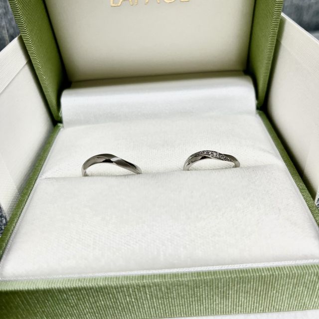 【LAPAGE(ラパージュ)の口コミ】 価格帯とウェーブされた指輪のデザインが気に入りました。似たようなデザ…