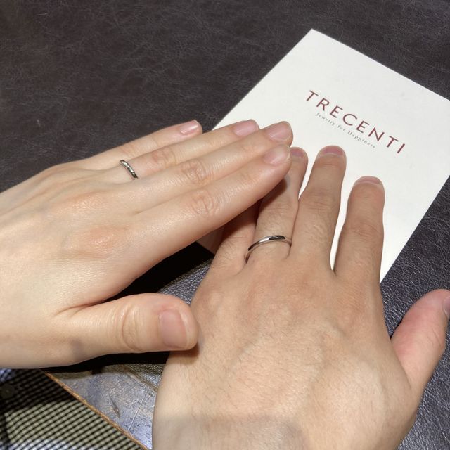 【TRECENTI(トレセンテ)の口コミ】 指輪のデザインがシンプルでありつつ、一部マッド加工のアクセントがあり…
