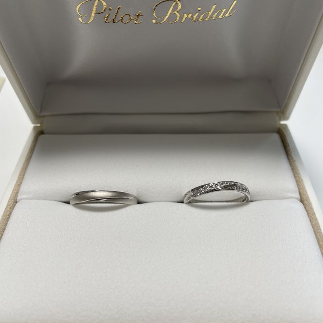 【PILOT BRIDAL(パイロットブライダル)の口コミ】 １番の決め手はやはりデザインでした。中々マットタイプの指輪に出会えず…
