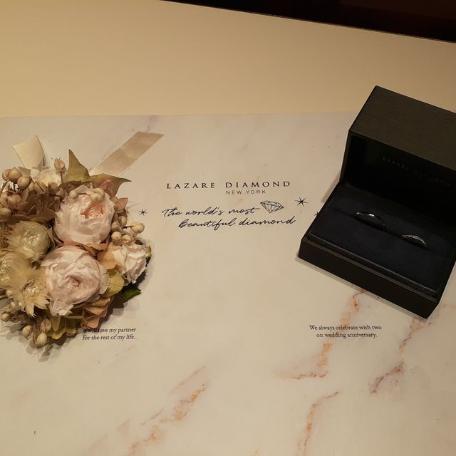 【ラザール ダイヤモンド(LAZARE DIAMOND)の口コミ】 色々とお店を回りましたが、一目惚れしたのが、ここラザールダイヤモンド…