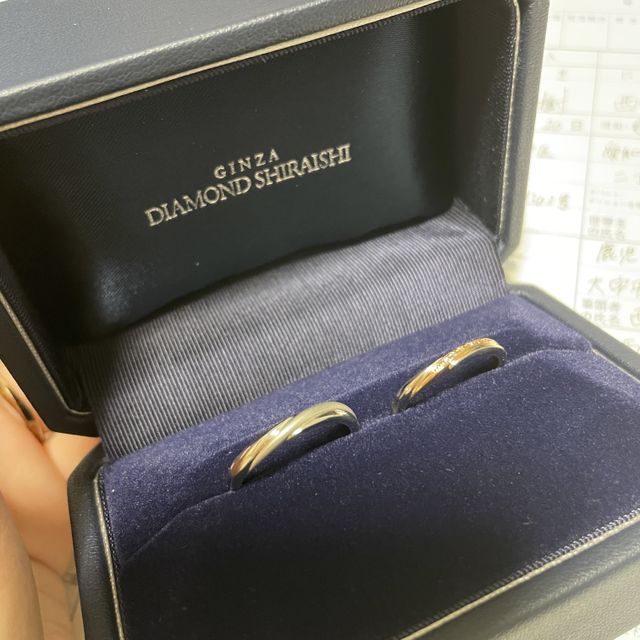 【銀座ダイヤモンドシライシの口コミ】 2人でサイトを見ていていいねと話していた指輪です。
他にも色んなデザイ…
