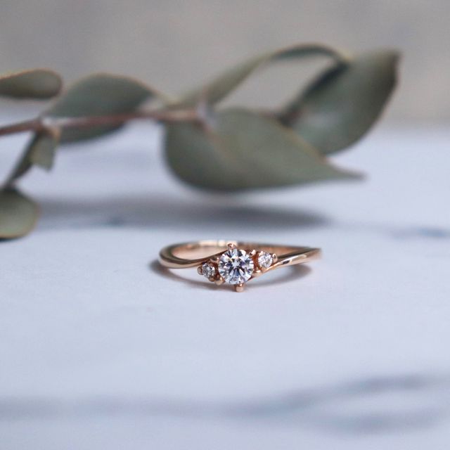 【鶴(mikoto)の口コミ】 女性らしいデザインで私の求めていた理想だったのでこちらのデザインに決…